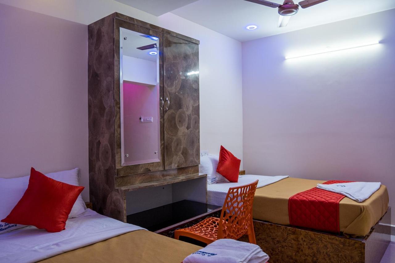 Le Suresh Guest House ปอนดิเชอรี ภายนอก รูปภาพ