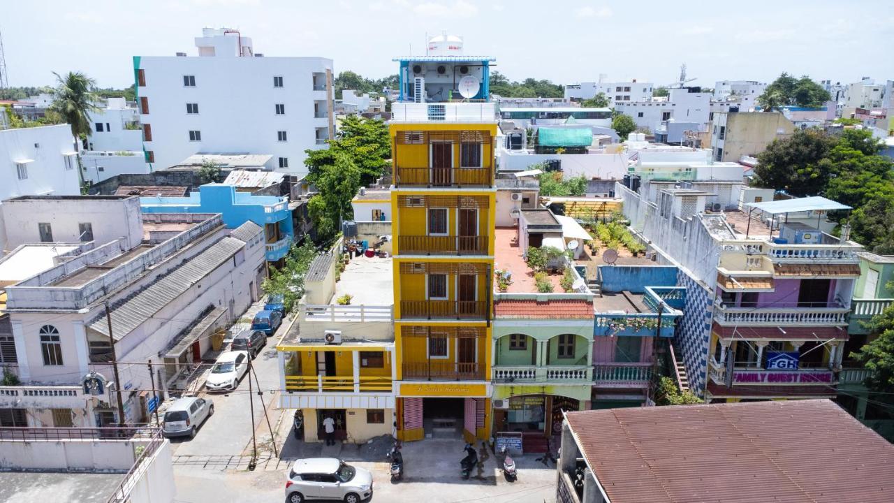 Le Suresh Guest House ปอนดิเชอรี ภายนอก รูปภาพ