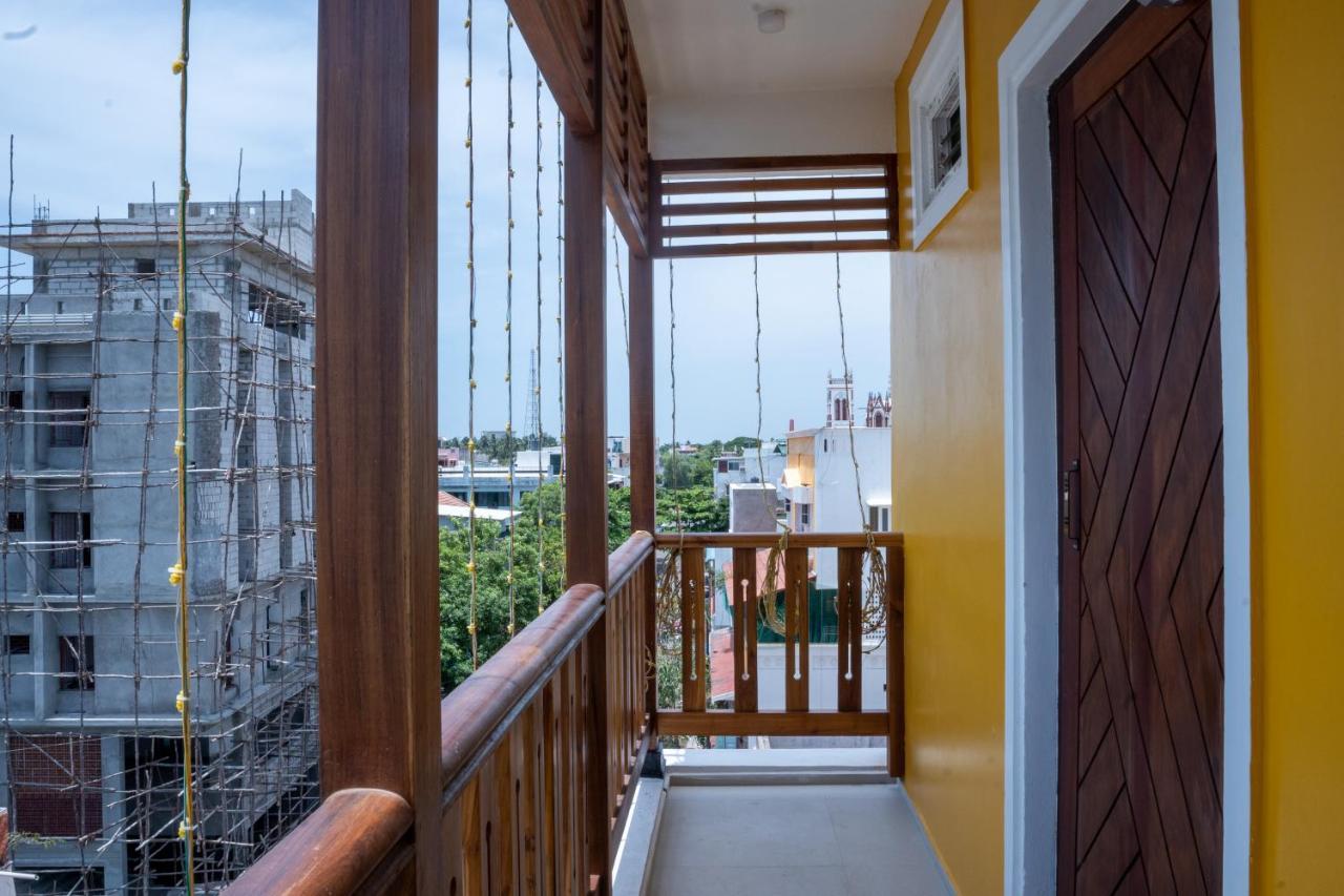 Le Suresh Guest House ปอนดิเชอรี ภายนอก รูปภาพ